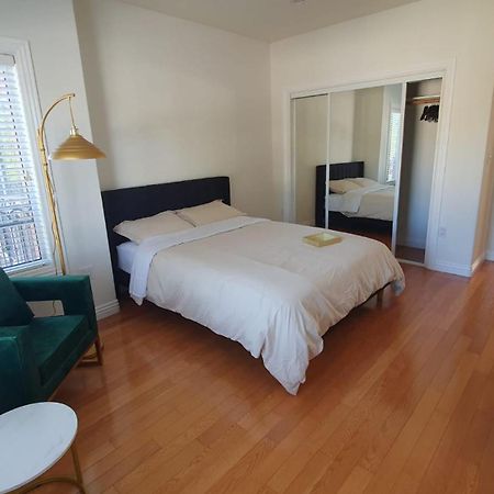 3 Bedroom Hollywood Gem Лос-Анджелес Экстерьер фото
