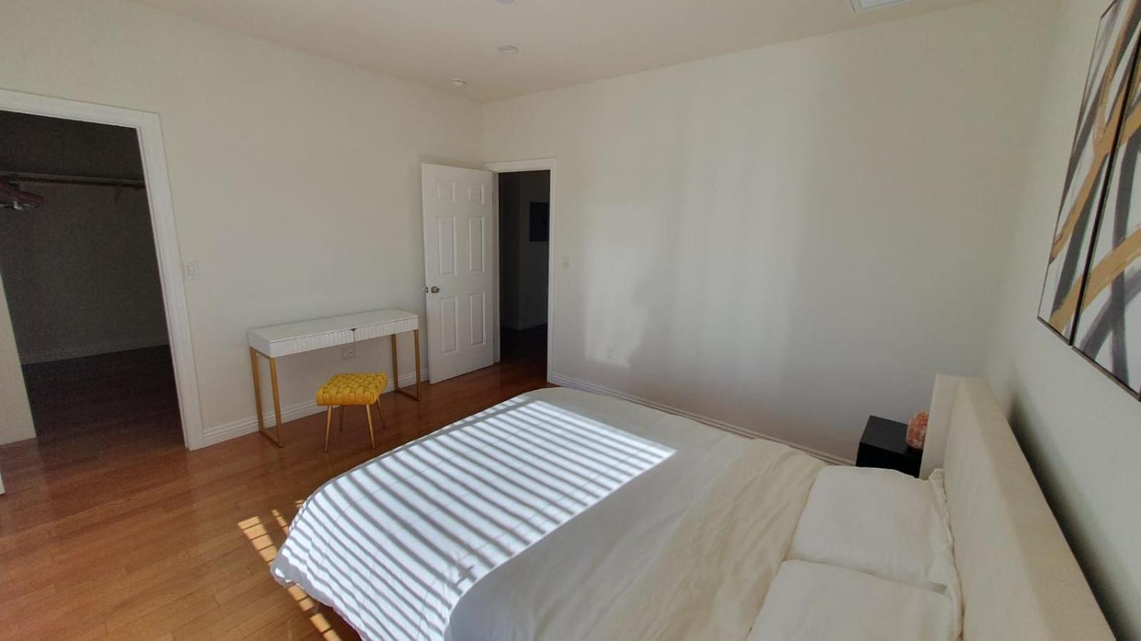3 Bedroom Hollywood Gem Лос-Анджелес Экстерьер фото