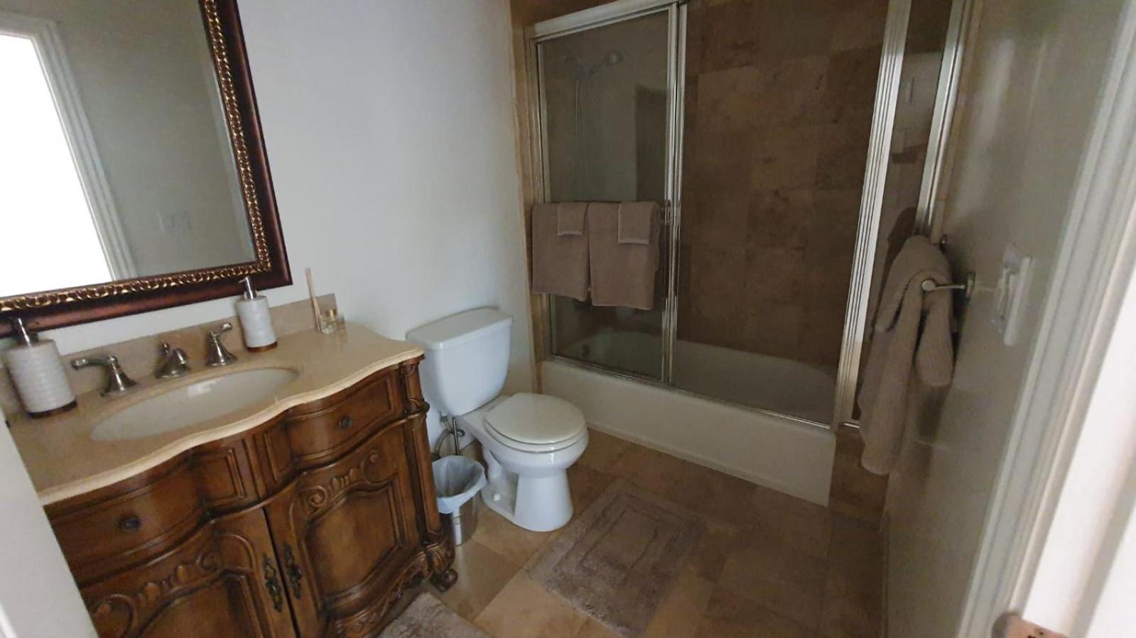 3 Bedroom Hollywood Gem Лос-Анджелес Экстерьер фото